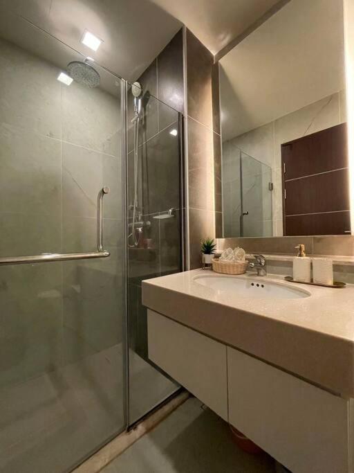 Luxury And Modern Condo In Central Chiang Mai - Astra Condo מראה חיצוני תמונה
